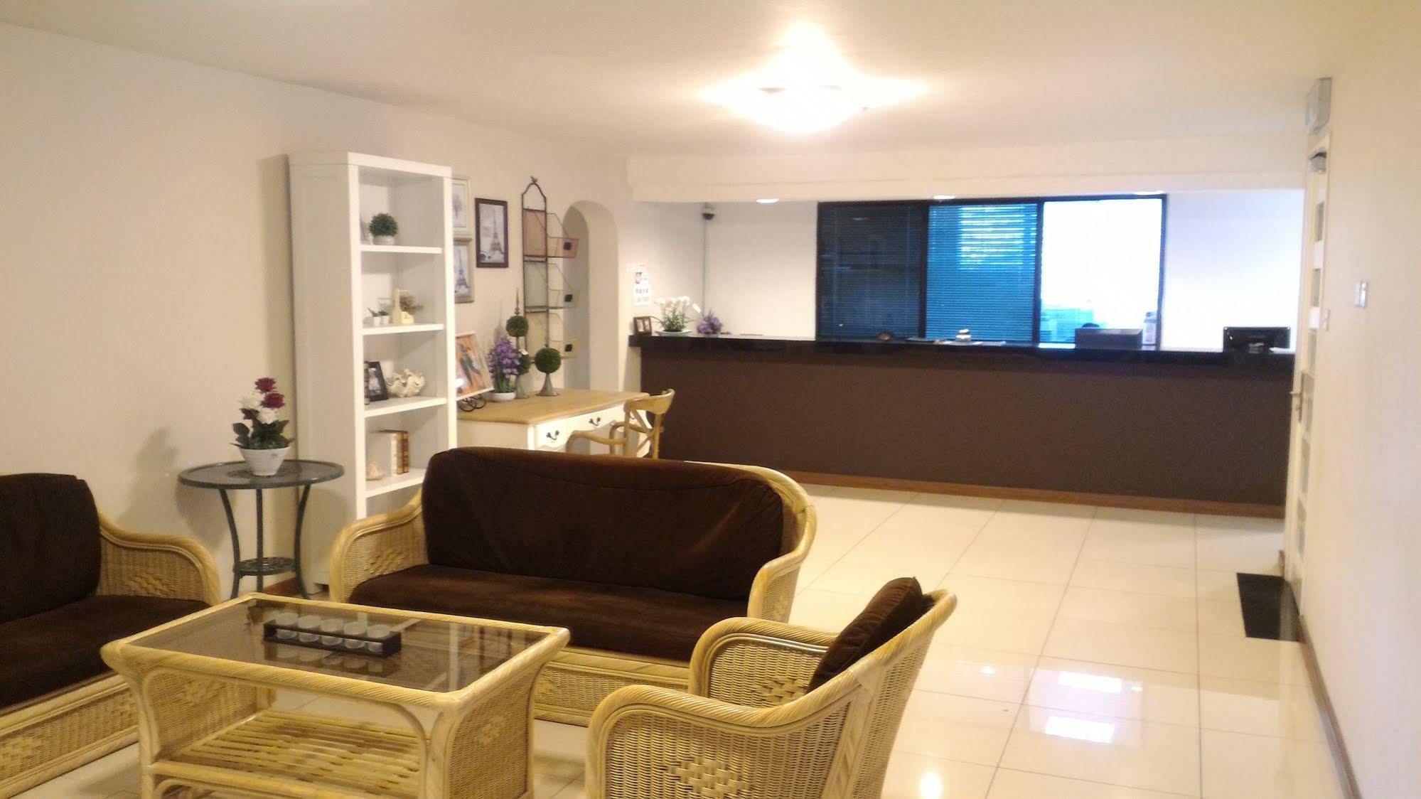 Super Oyo 89604 City Home Stay Miri Ngoại thất bức ảnh