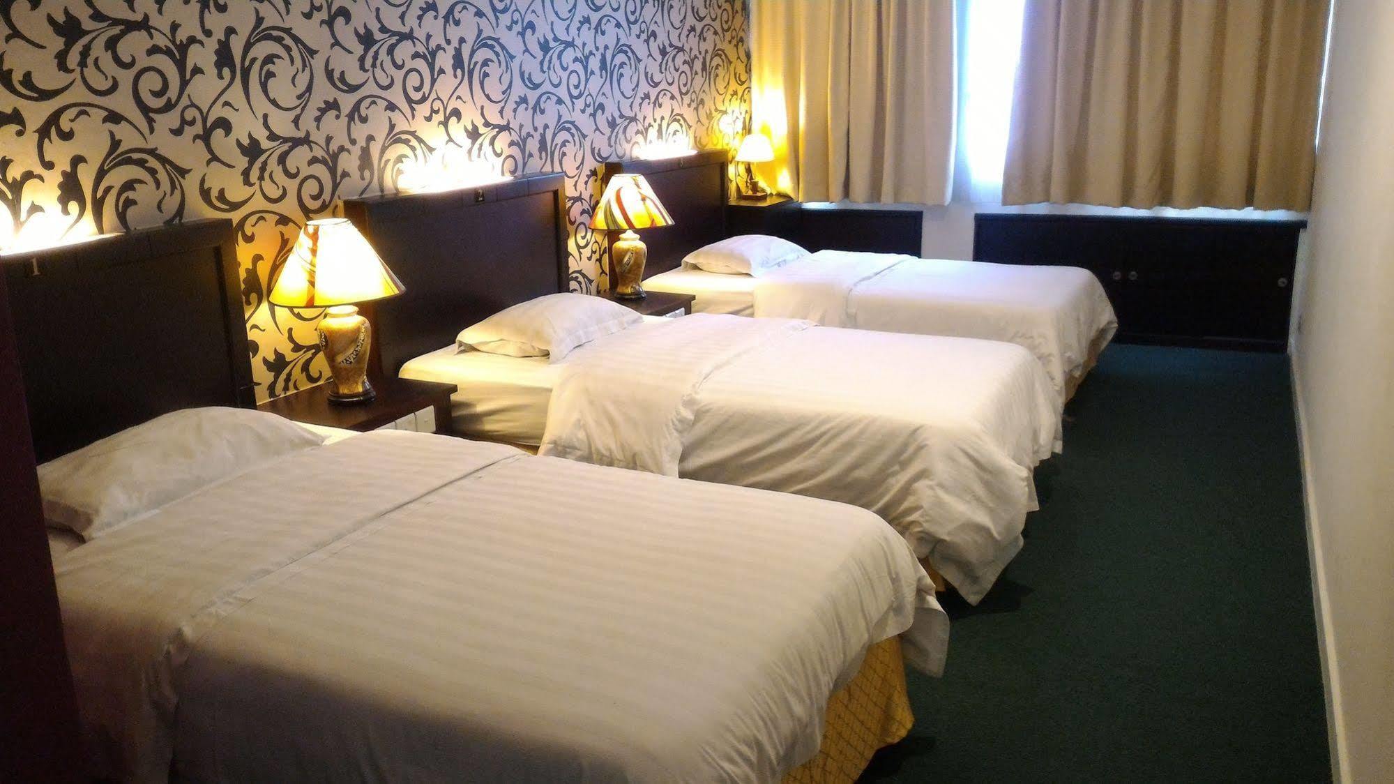 Super Oyo 89604 City Home Stay Miri Ngoại thất bức ảnh