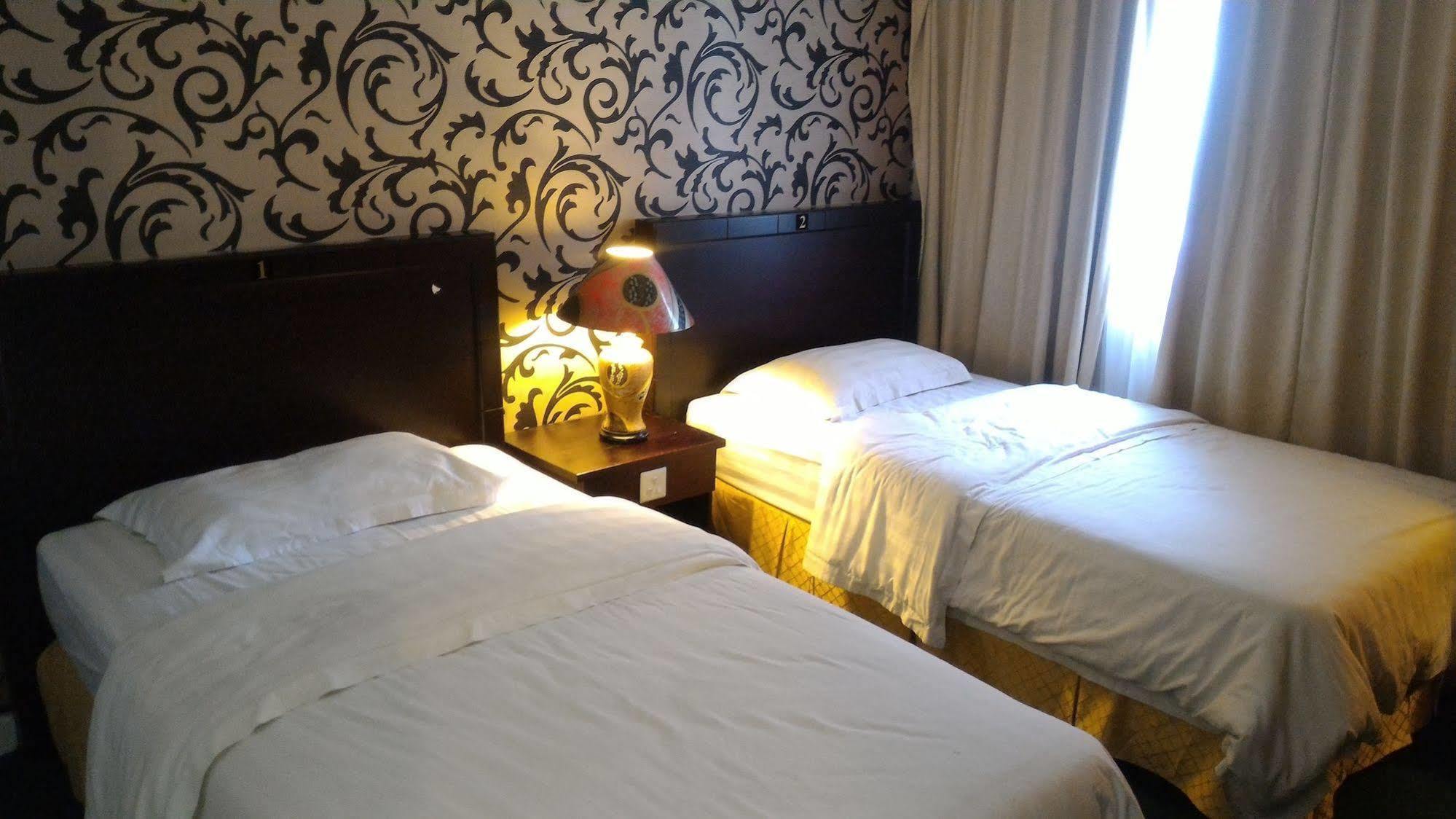 Super Oyo 89604 City Home Stay Miri Ngoại thất bức ảnh