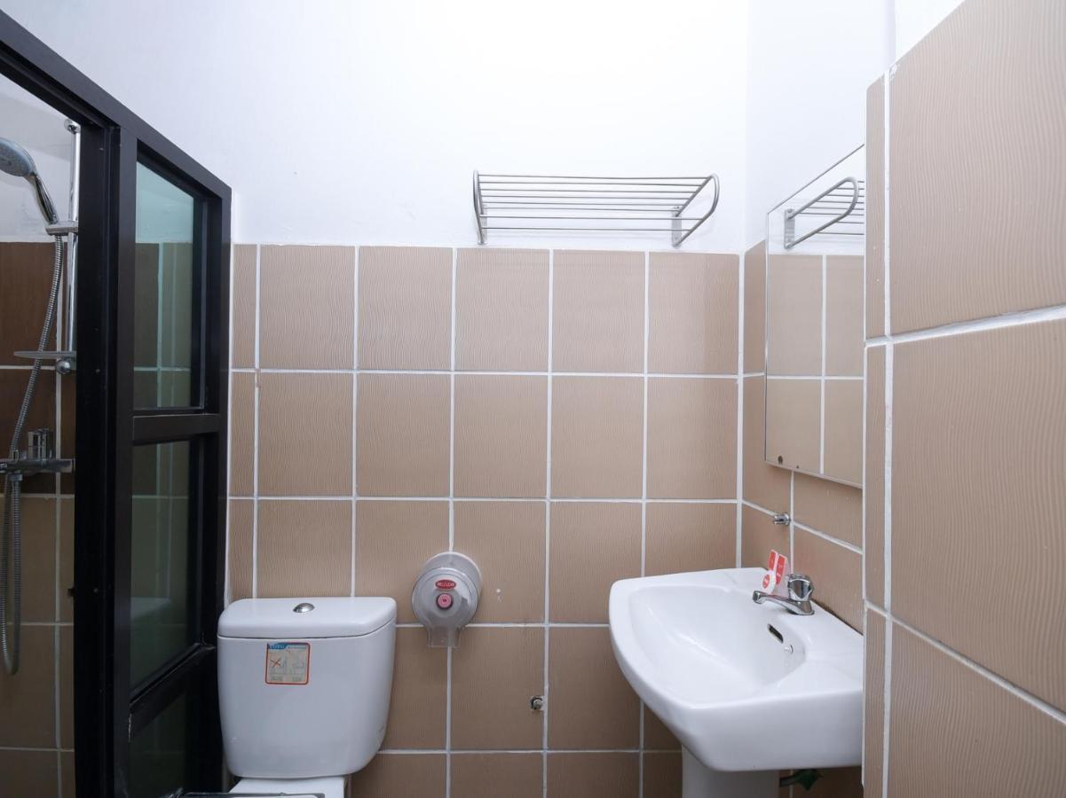 Super Oyo 89604 City Home Stay Miri Ngoại thất bức ảnh